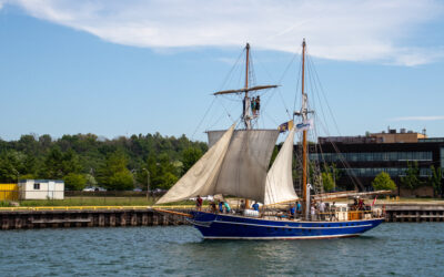 Tall Ship Sails Into Owen Sound